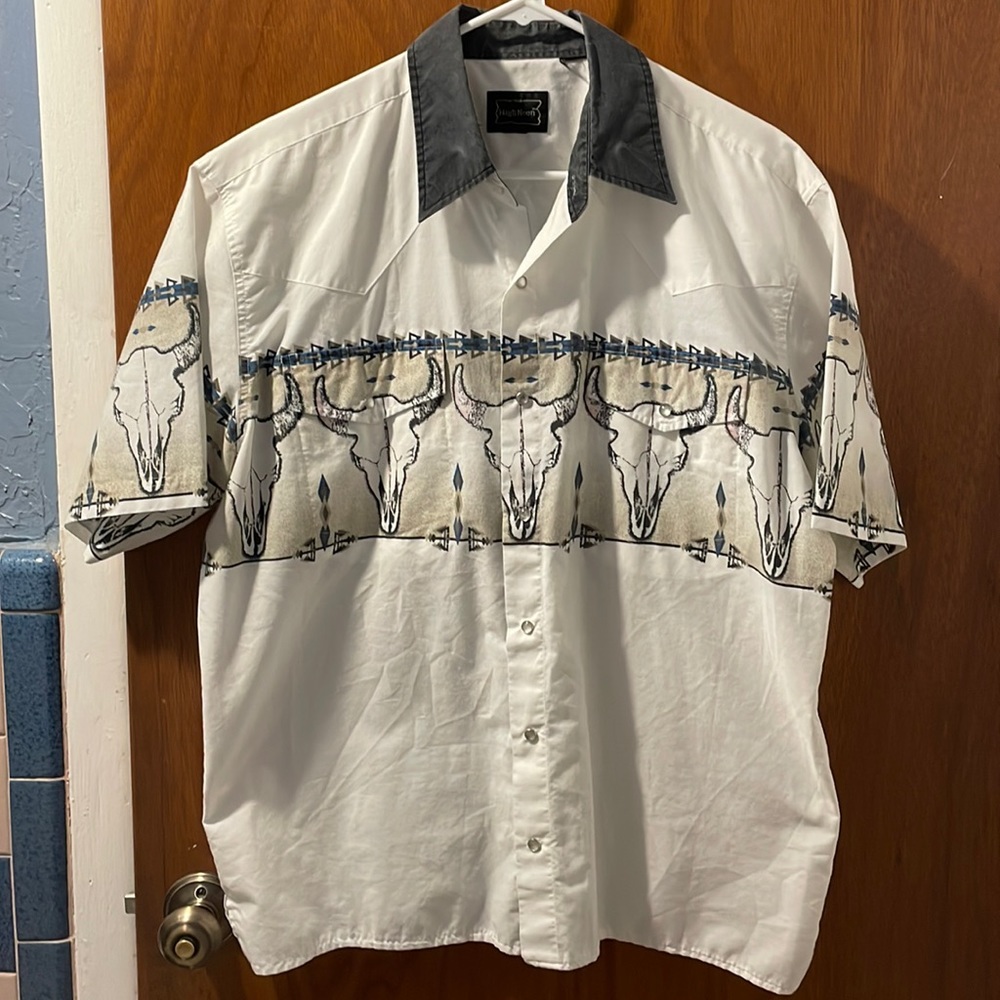 VINTAGE HIGH NOON COW SKULL GRAPHIC SNAP BUTTON UP SHORT SLEEVE SHIRT